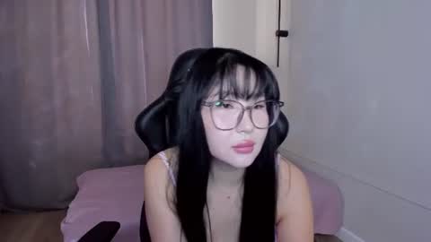 Snapshot of sakura_frost chatting on July 2026 03:49:01 AM Yuki online show from July 2026 03:49:01 AM