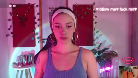 Snapshot of sakuraa_beauty chatting on November 2025 04:56:01 AM Sakura online show from November 2025 04:56:01 AM