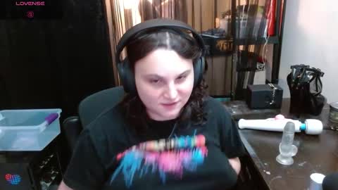 salacious_bunny online show from February 2026 10:07:01 PM