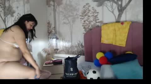 Sallydickinson online show from July 2026 03:07:02 PM