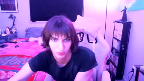 SallyLongzzz online show from May 2026 12:49:01 AM