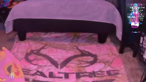 SissySally online show from May 2026 12:32:02 PM