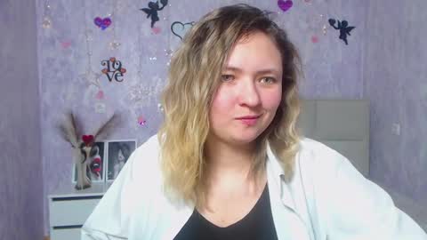 Snapshot of sallyverda chatting on February 2025 01:25:02 AM Sally online show from February 2025 01:25:02 AM