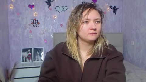 Snapshot of sallyverda chatting on February 2025 07:10:01 PM Sally online show from February 2025 07:10:01 PM