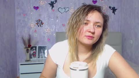 Snapshot of sallyverda chatting on February 2025 05:12:02 AM Sally online show from February 2025 05:12:02 AM