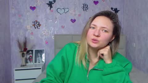 Snapshot of sallyverda chatting on February 2025 12:58:01 AM Sally online show from February 2025 12:58:01 AM