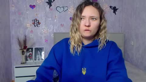 Snapshot of sallyverda chatting on February 2025 06:54:02 PM Sally online show from February 2025 06:54:02 PM