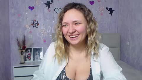 Snapshot of sallyverda chatting on February 2025 09:58:02 PM Sally online show from February 2025 09:58:02 PM