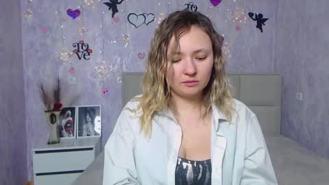 Snapshot of sallyverda chatting on February 2025 04:41:02 AM Sally online show from February 2025 04:41:02 AM