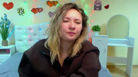 Snapshot of sallyverda chatting on February 2025 06:42:02 PM Sally online show from February 2025 06:42:02 PM