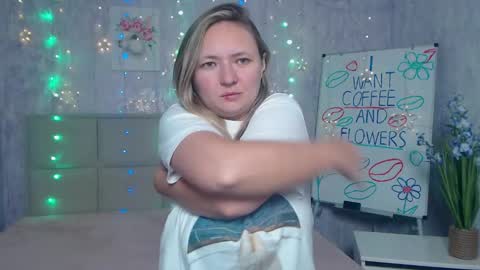 Snapshot of sallyverda chatting on September 2025 06:08:02 PM Sally online show from September 2025 06:08:02 PM