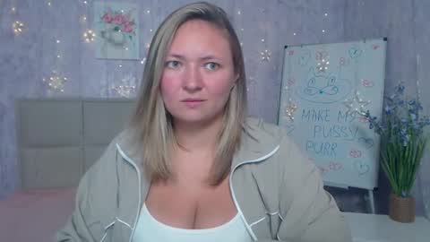 Snapshot of sallyverda chatting on October 2025 06:05:01 PM Sally online show from October 2025 06:05:01 PM