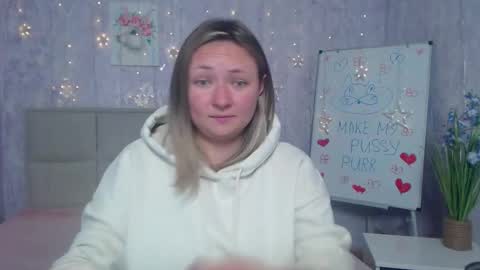 Snapshot of sallyverda chatting on October 2025 11:27:02 PM Sally online show from October 2025 11:27:02 PM