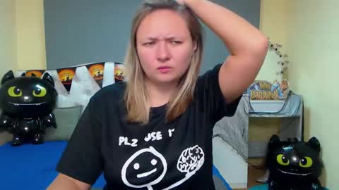 Snapshot of sallyverda chatting on October 2025 05:33:02 PM Sally online show from October 2025 05:33:02 PM