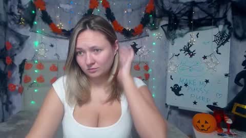 Snapshot of sallyverda chatting on November 2025 06:54:01 PM Sally online show from November 2025 06:54:01 PM