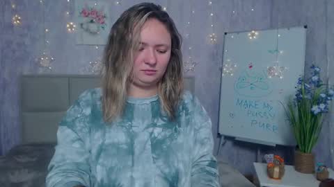 Snapshot of sallyverda chatting on November 2025 07:04:02 PM Sally online show from November 2025 07:04:02 PM