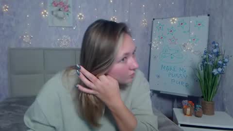 Snapshot of sallyverda chatting on November 2025 06:52:02 PM Sally online show from November 2025 06:52:02 PM