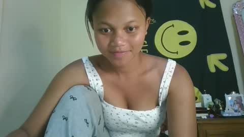 Snapshot of sallywett chatting on March 2026 04:43:01 PM SallyWett online show from March 2026 04:43:01 PM