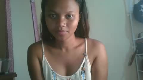 Snapshot of sallywett chatting on March 2026 06:19:01 AM SallyWett online show from March 2026 06:19:01 AM