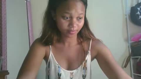 Snapshot of sallywett chatting on March 2026 11:27:01 AM SallyWett online show from March 2026 11:27:01 AM