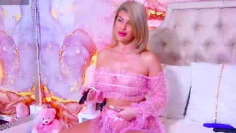 SalmaRoze online show from December 2025 05:45:02 AM