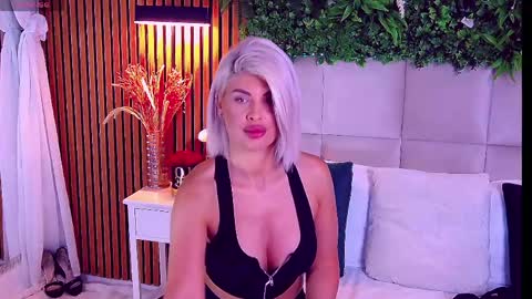 Snapshot of salmaroze chatting on May 2026 05:01:02 AM SalmaRoze online show from May 2026 05:01:02 AM
