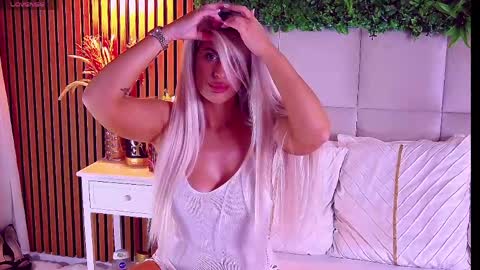 Snapshot of salmaroze chatting on May 2026 07:48:02 AM SalmaRoze online show from May 2026 07:48:02 AM
