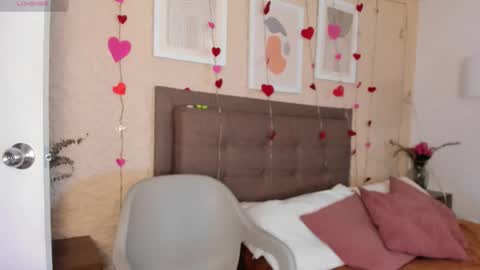 Salo     online show from February 2026 03:19:02 PM