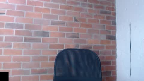 Snapshot of salome__hills chatting on March 2025 08:45:02 PM online show from March 2025 08:45:02 PM