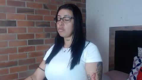 Snapshot of salome__hills chatting on February 2026 06:26:01 PM online show from February 2026 06:26:01 PM