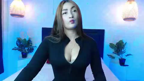 Snapshot of salome__lopez_ chatting on January 2025 01:42:02 PM SALOME online show from January 2025 01:42:02 PM