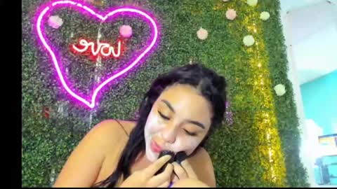 Snapshot of salome_domi chatting on December 2024 06:37:01 PM salome online show from December 2024 06:37:01 PM