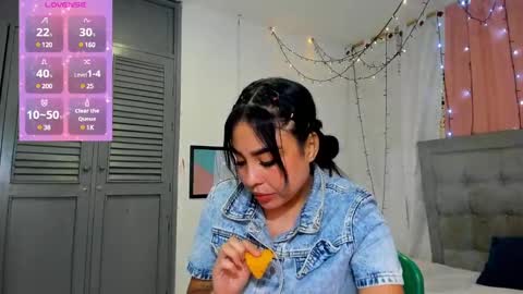 Snapshot of salome_domi chatting on December 2024 08:33:02 PM salome online show from December 2024 08:33:02 PM