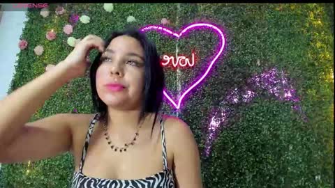 Snapshot of salome_domi chatting on February 2025 07:38:02 PM salome online show from February 2025 07:38:02 PM