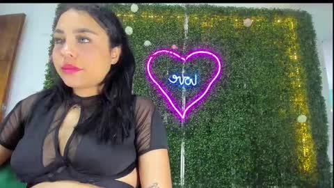 Snapshot of salome_domi chatting on February 2025 11:51:02 PM salome online show from February 2025 11:51:02 PM