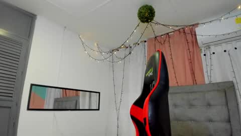 Snapshot of salome_domi chatting on February 2025 08:00:01 PM salome online show from February 2025 08:00:01 PM