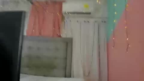 Snapshot of salome_domi chatting on September 2025 04:19:01 PM salome online show from September 2025 04:19:01 PM