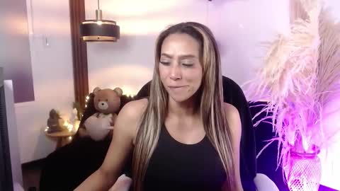 Snapshot of salome_drasin chatting on October 2025 03:39:02 AM salome_drasin online show from October 2025 03:39:02 AM