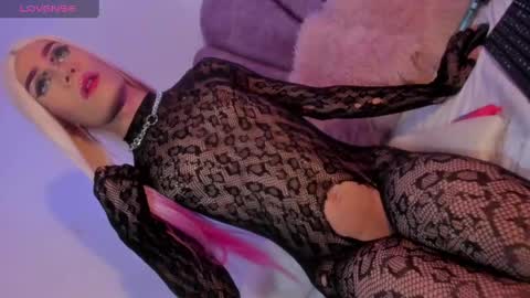 salome_saenz666 online show from May 2026 05:42:02 PM