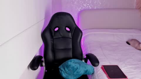 Snapshot of salomee_11 chatting on December 2024 06:51:01 AM salo online show from December 2024 06:51:01 AM