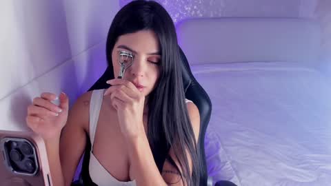 Snapshot of salomee_11 chatting on December 2024 02:53:02 AM salo online show from December 2024 02:53:02 AM