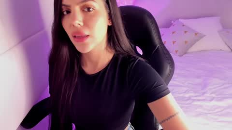 Snapshot of salomee_11 chatting on December 2024 02:49:02 AM salo online show from December 2024 02:49:02 AM