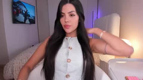 Snapshot of salomee_11 chatting on September 2025 03:00:02 AM salo online show from September 2025 03:00:02 AM