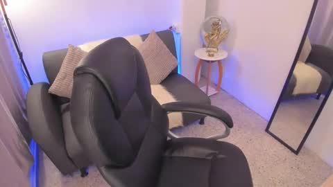 Salome online show from January 2026 08:23:01 PM