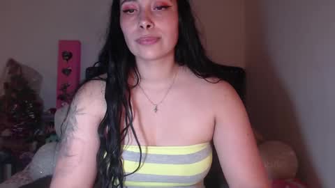 yenny online show from February 2025 04:07:01 AM