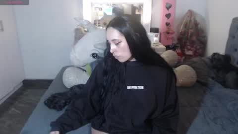 yenny online show from September 2025 12:22:02 AM