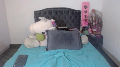 Snapshot of salomefox2 chatting on November 2025 03:38:02 AM yenny online show from November 2025 03:38:02 AM