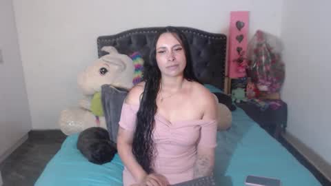 Snapshot of salomefox2 chatting on December 2025 03:48:01 AM yenny online show from December 2025 03:48:01 AM