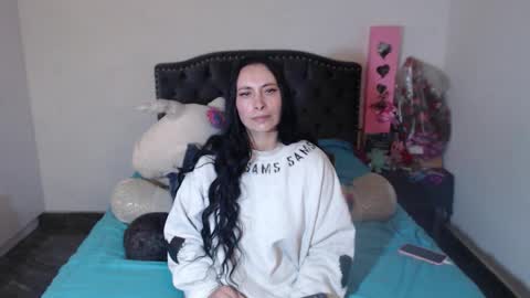 Snapshot of salomefox2 chatting on February 2026 05:37:01 AM yenny online show from February 2026 05:37:01 AM