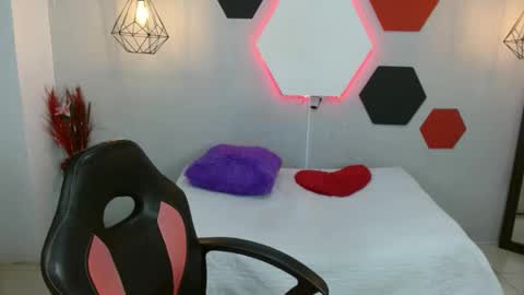 martina online show from January 2025 11:33:02 PM